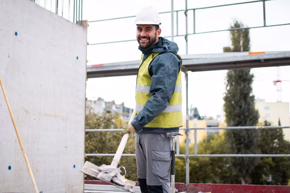 Maurer Schaler temporär auf dem Bau